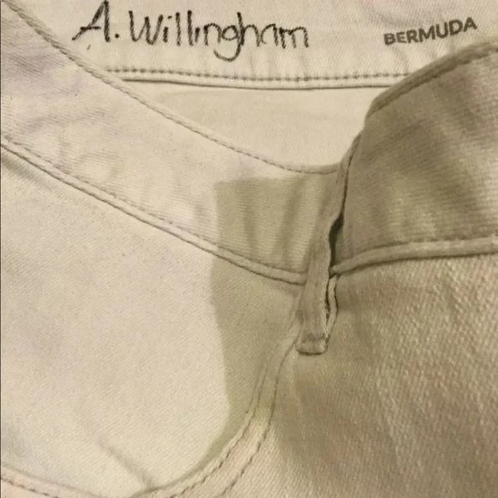 Lane Bryant Womens denim Bermuda shorts size 28 raw released hem NWT